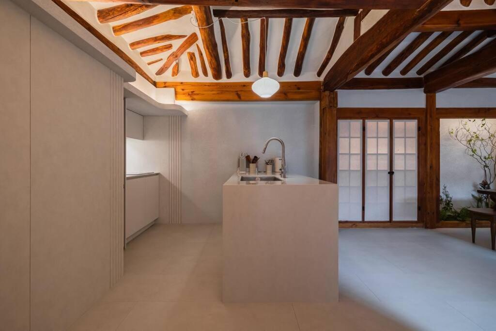 Hanok Yul Jae Apartment *